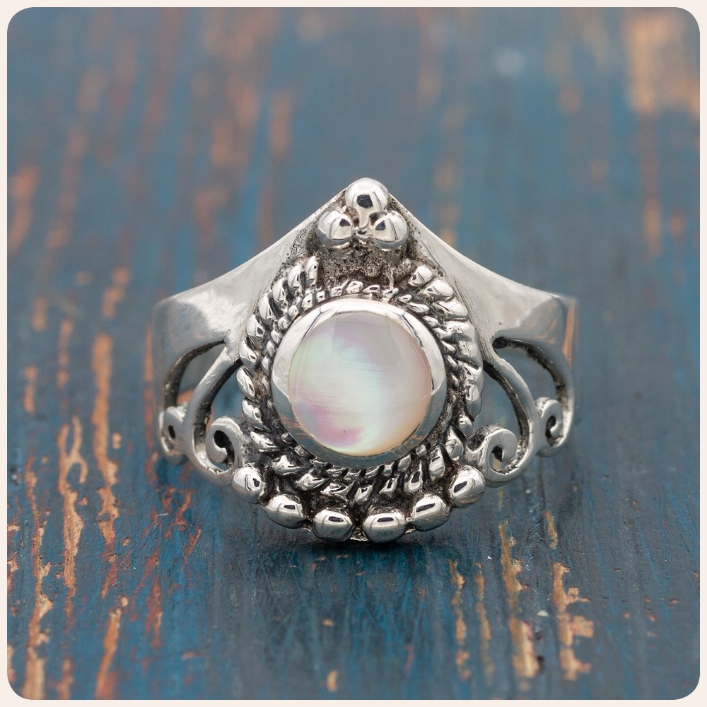 Mother of Pearl Silver Ring