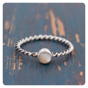 Mother of Pearl Silver Ring 