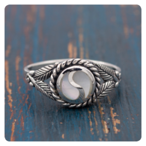 Mother of Pearl Silver Ring 