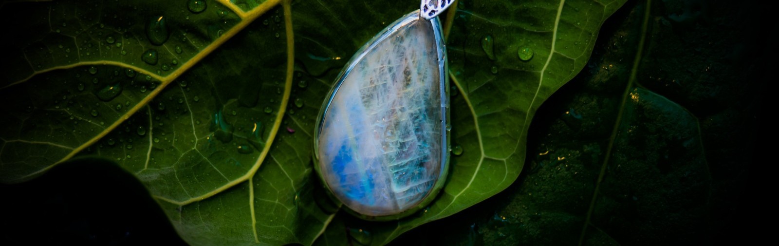 The mystical energy of the MOONSTONE